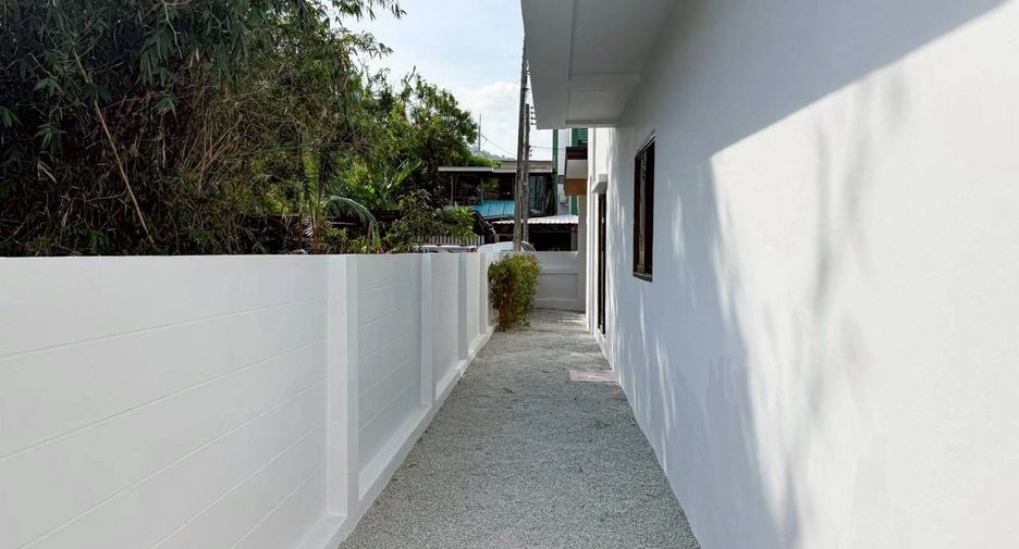 Reihenhaus zum Kauf mit 3 Zimmer in Kathu, Phuket