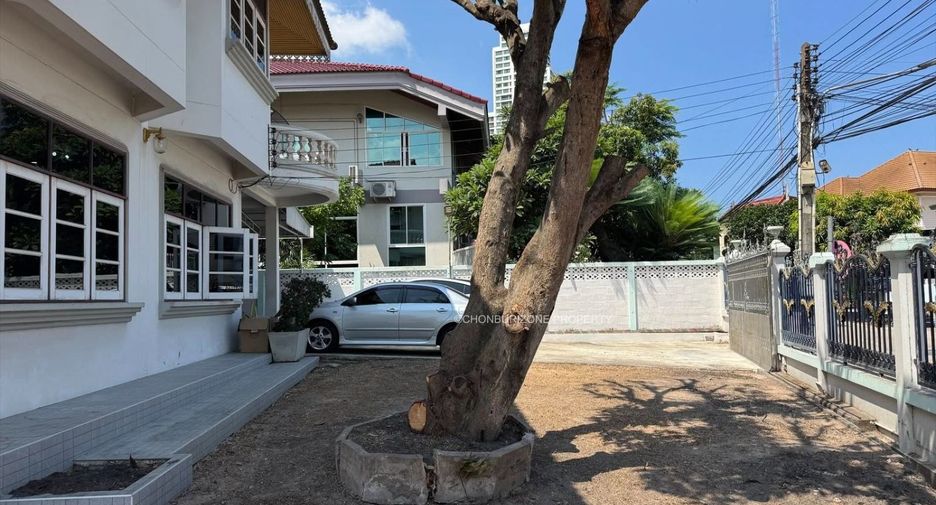 For rent 5 bedrooms house in Si Racha, Chonburi