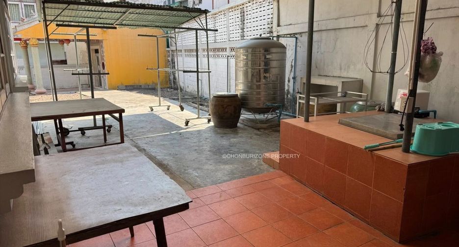 For rent 5 bedrooms house in Si Racha, Chonburi