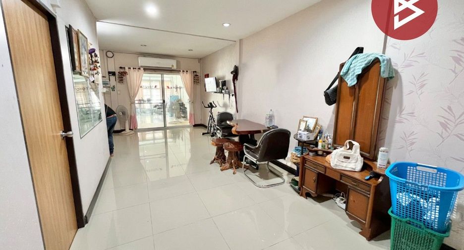 À vendre 2 chambres maison de ville à U Thong, Suphan Buri
