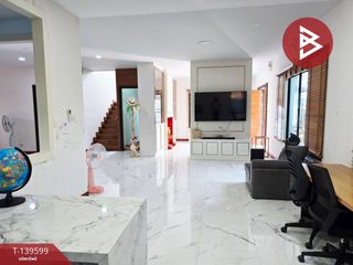 For sale 4 bedrooms house in Mueang Samut Sakhon, Samut Sakhon