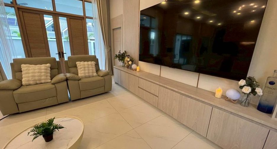 Haus zur Miete und zum Kauf mit 4 Zimmer in East Pattaya, Pattaya