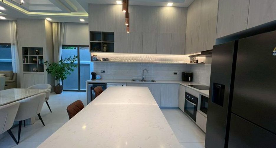 Haus zur Miete und zum Kauf mit 4 Zimmer in East Pattaya, Pattaya