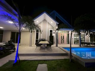 Haus zur Miete und zum Kauf mit 4 Zimmer in Bang Lamung, Chonburi