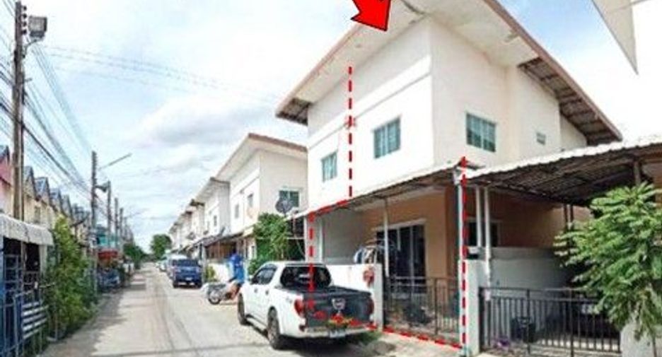 For sale 1 bed townhouse in Ban Bueng, Chonburi