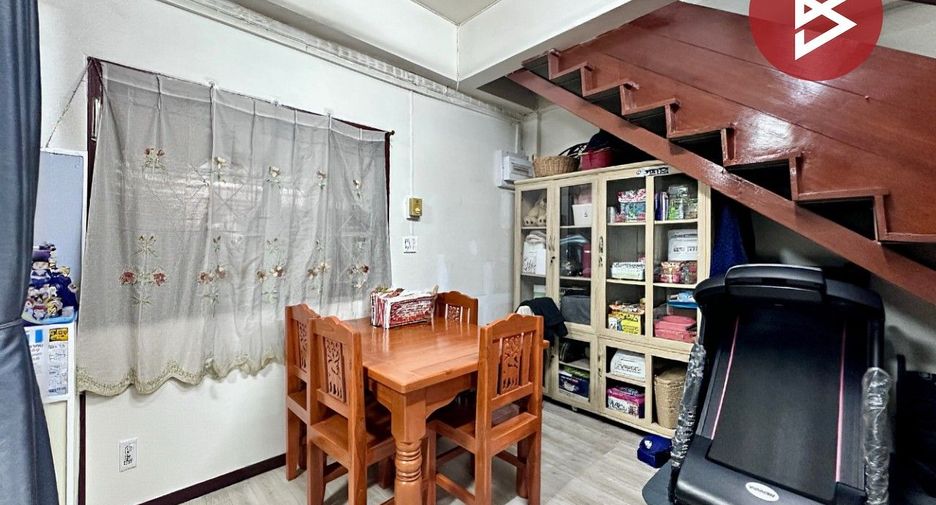 出售 2 卧室 联排别墅 在 Mueang Chon Buri, Chon Buri