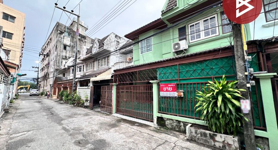 出售 2 卧室 联排别墅 在 Mueang Chon Buri, Chon Buri