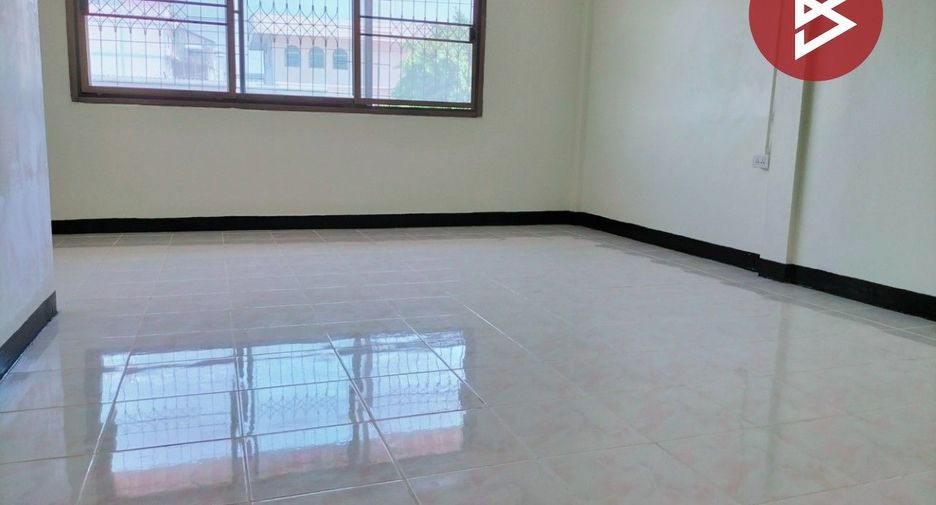 For sale 2 bedrooms townhouse in Phra Khanong, Bangkok