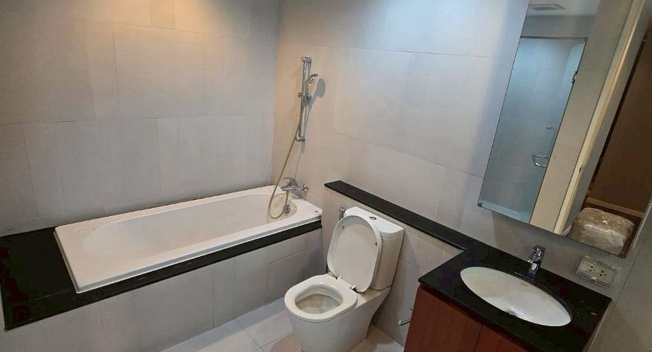 For rent 2 ベッドルーム condo in Sathon, Bangkok