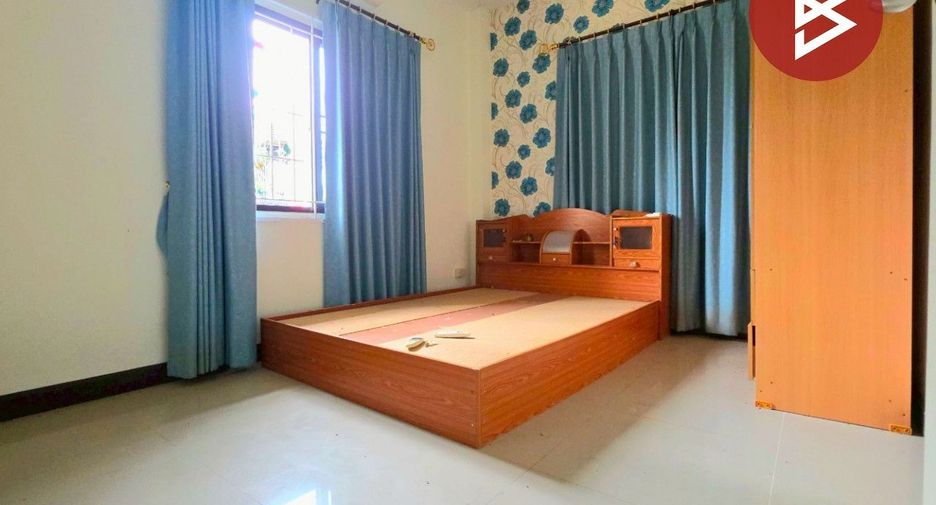Haus zum Kauf mit 4 Zimmer in Mueang Chon Buri, Chonburi
