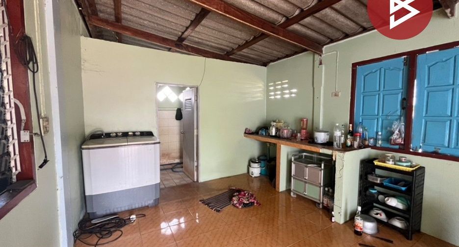 For sale 2 bedrooms house in Manorom, Chainat