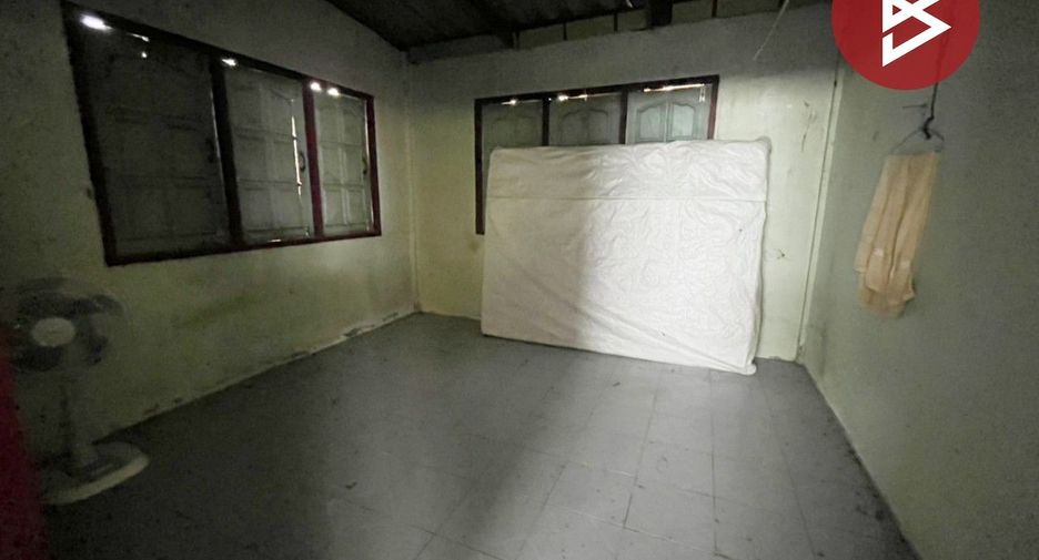 For sale 2 bedrooms house in Manorom, Chainat