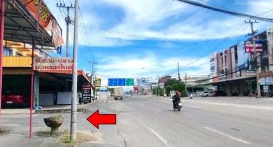 For sale 1 bed townhouse in Ban Bueng, Chonburi