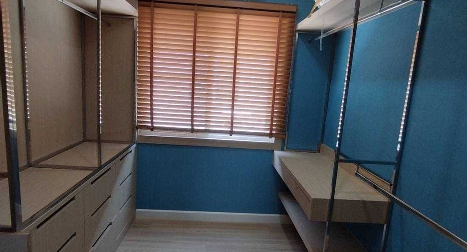 For sale 4 bedrooms house in Thung Khru, Bangkok