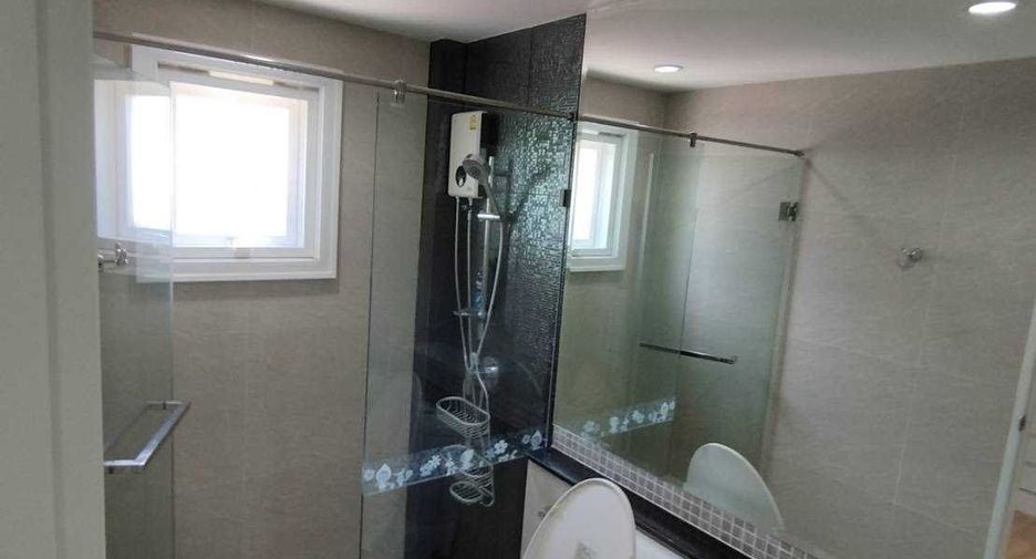 For sale 4 bedrooms house in Thung Khru, Bangkok