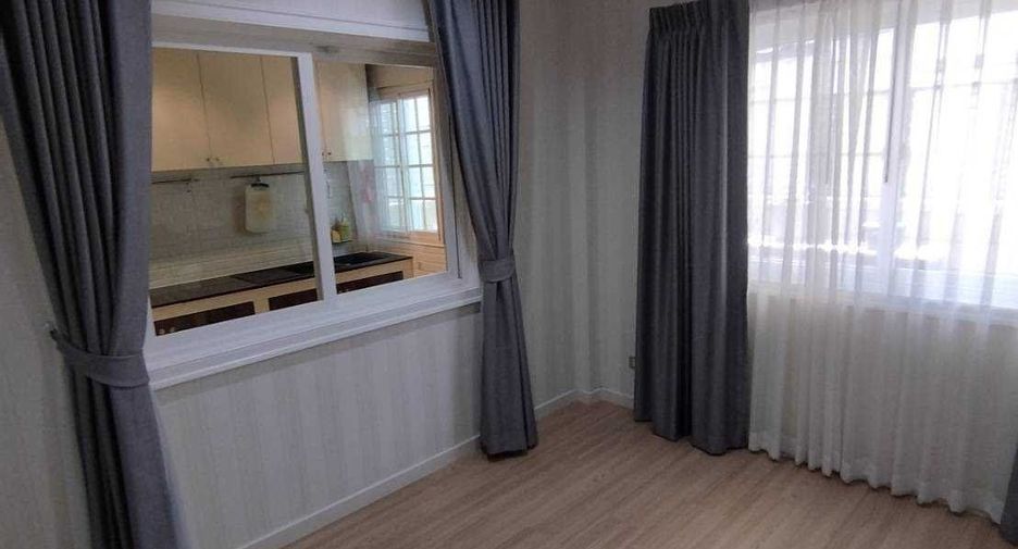 For sale 4 bedrooms house in Thung Khru, Bangkok