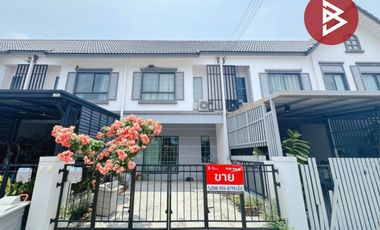 For sale 3 bedrooms townhouse in Mueang Chachoengsao, Chachoengsao