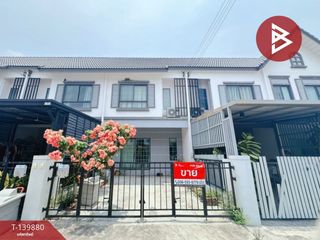 For sale 3 bedrooms townhouse in Mueang Chachoengsao, Chachoengsao