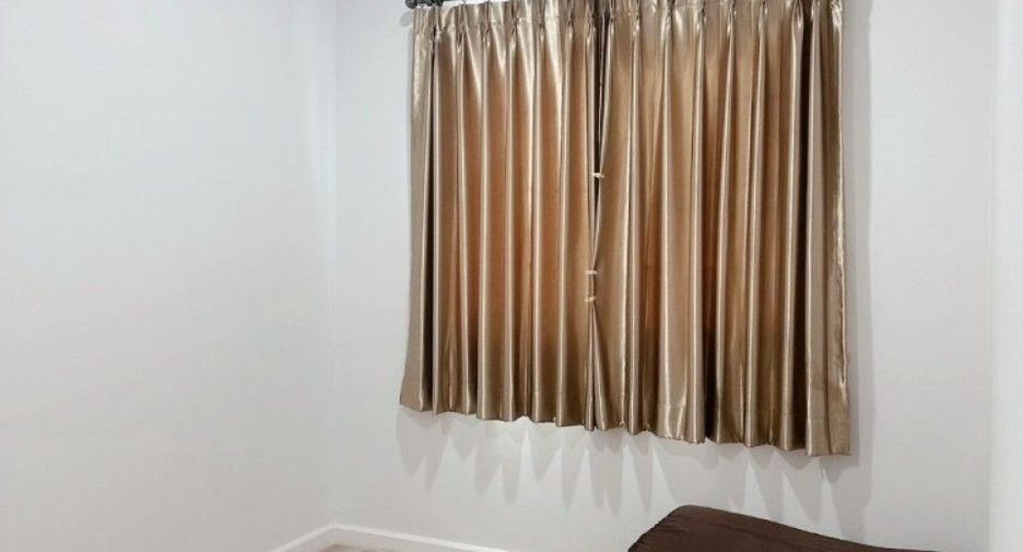 For sale 3 bedrooms townhouse in Mueang Chachoengsao, Chachoengsao
