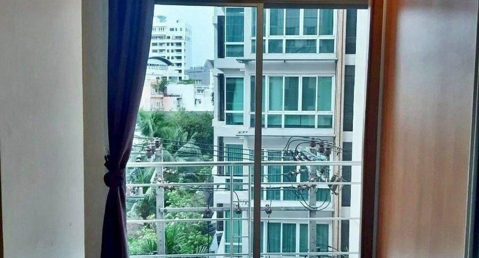 For rent 1 bed condo in Khlong Toei, Bangkok