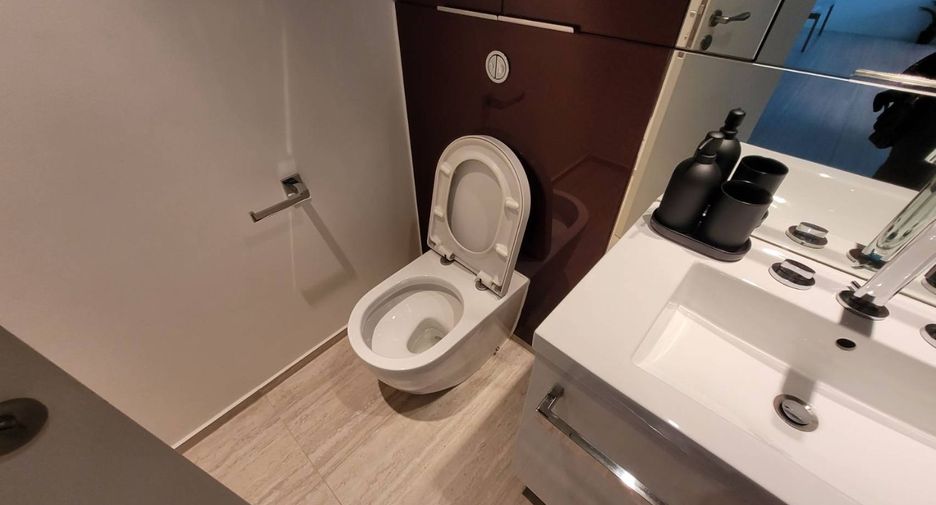 Condo en alquiler de 2 habitaciones en Pathum Wan, Bangkok
