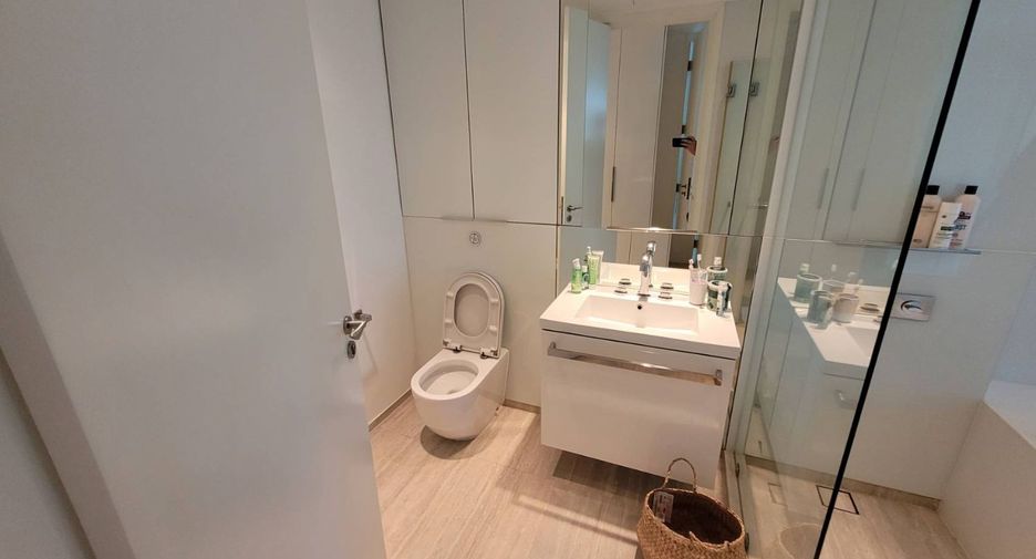 Condo en alquiler de 2 habitaciones en Pathum Wan, Bangkok