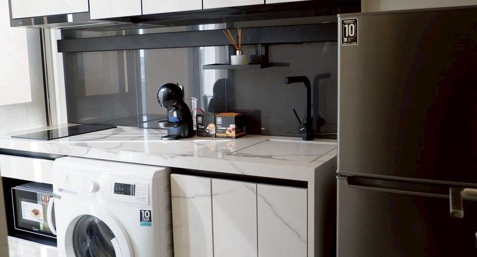 For rent 1 bed condo in Phra Khanong, Bangkok