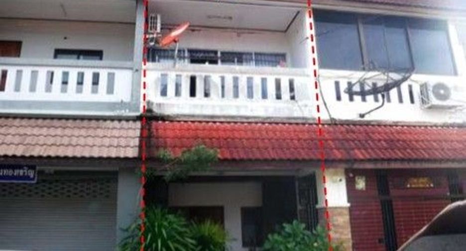 For sale 1 bed retail Space in Watthana Nakhon, Sa Kaeo