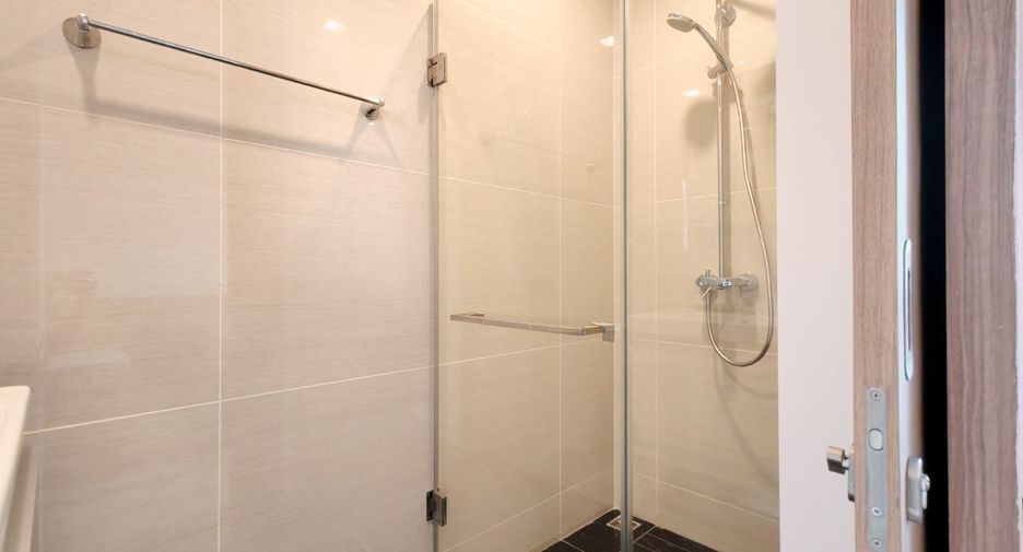 For sale 1 bed condo in Khlong Toei, Bangkok
