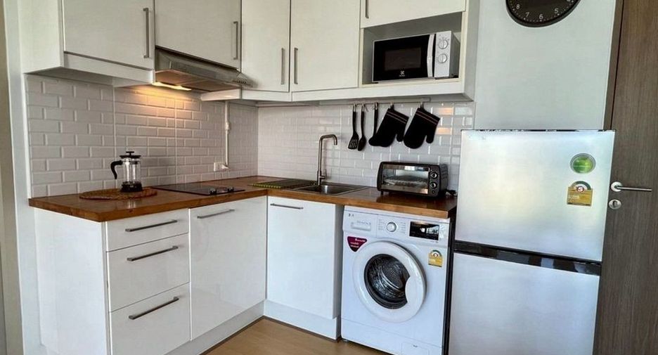 For rent 1 bed condo in Khlong Toei, Bangkok
