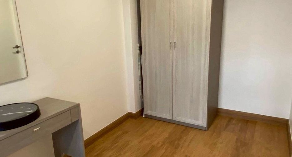 For sale 1 bed condo in Phra Khanong, Bangkok