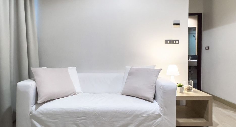 For rent and for sale 1 bed condo in Watthana, Bangkok