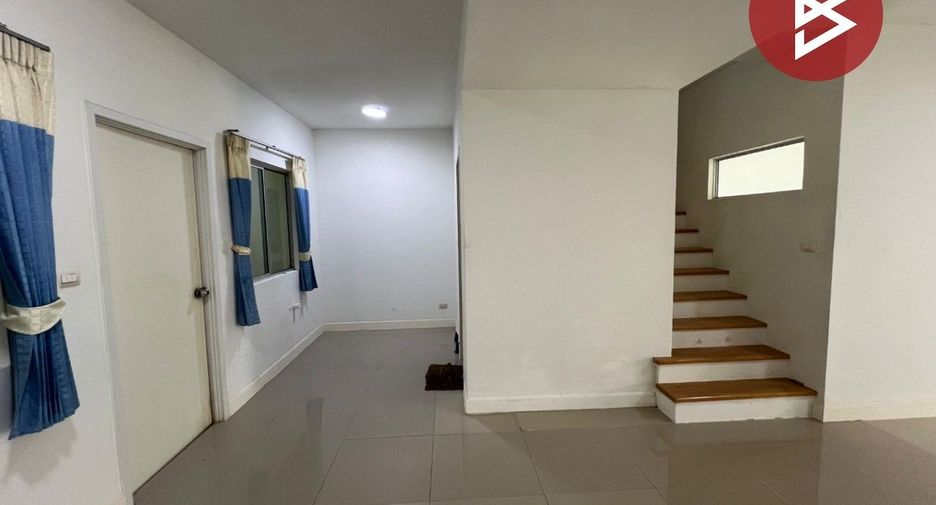 For sale 3 bedrooms townhouse in Thung Khru, Bangkok