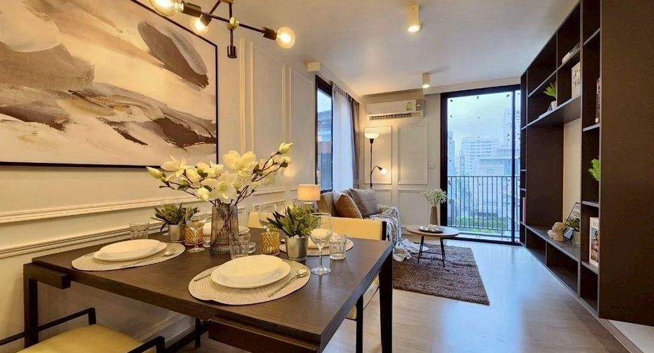 For sale 3 bedrooms condo in Khlong Toei, Bangkok
