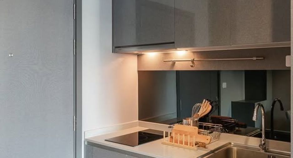 Wohnung zur Miete und zum Kauf mit 1 Zimmer in Phra Khanong, Bangkok