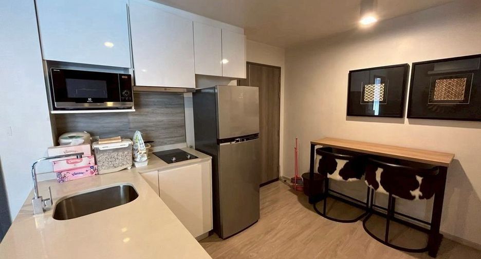 Condo en alquiler de 2 habitaciones en Khlong Toei, Bangkok