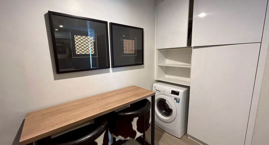Condo en alquiler de 2 habitaciones en Khlong Toei, Bangkok