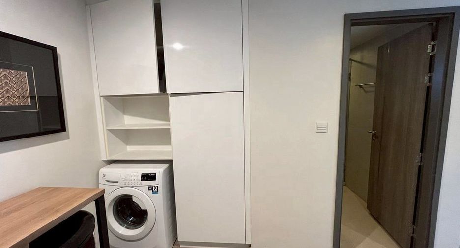 Condo en alquiler de 2 habitaciones en Khlong Toei, Bangkok