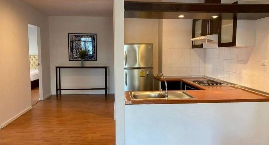 For rent 2 bedrooms condo in Khlong Toei, Bangkok