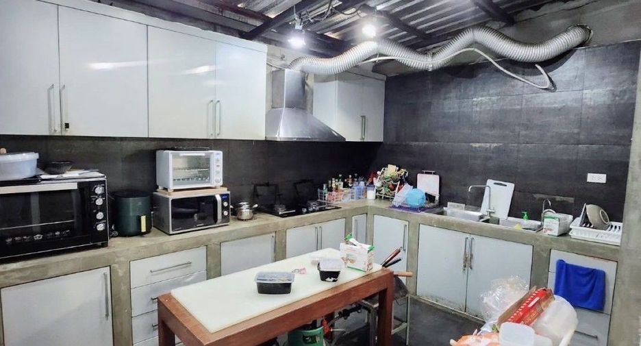 出售 3 卧室 联排别墅 在 Bang Khen, 曼谷
