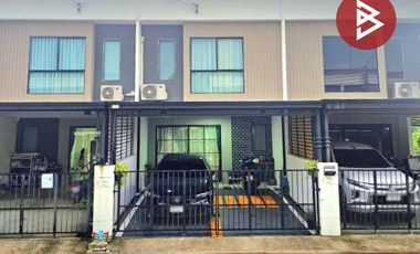 À vendre 3 chambres maison de ville à Bang Phli, Samut Prakan