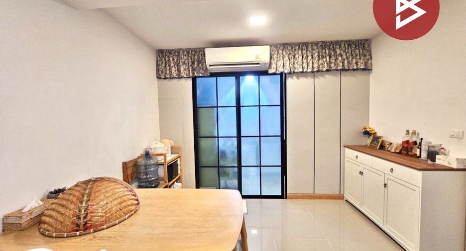 For sale 3 bedrooms townhouse in Bang Phli, Samut Prakan