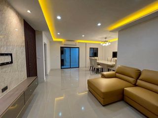 Reihenhaus zur Miete und zum Kauf mit 3 Zimmer in Bang Phli, Samut Prakan