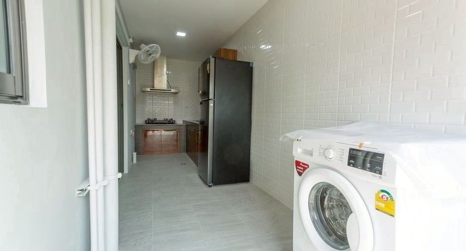For rent and for sale 3 bedrooms townhouse in Bang Phli, Samut Prakan