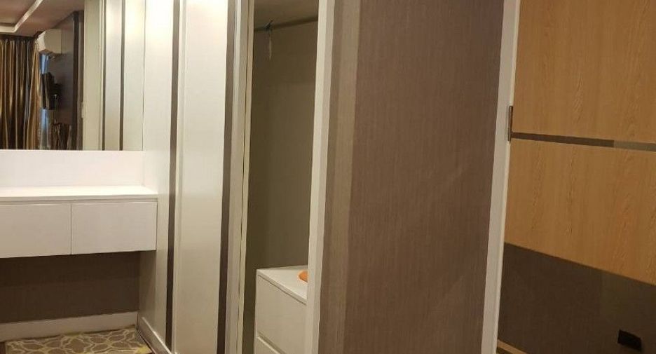 For sale 1 bed condo in Si Racha, Chonburi