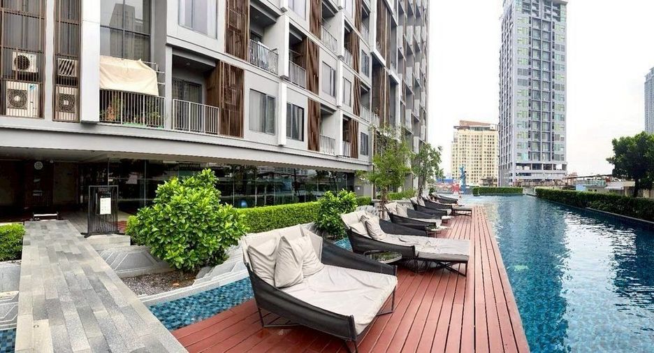 For sale 1 bed condo in Phaya Thai, Bangkok