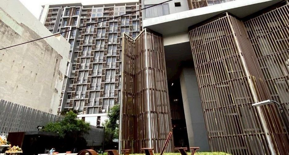 For sale 1 bed condo in Phaya Thai, Bangkok