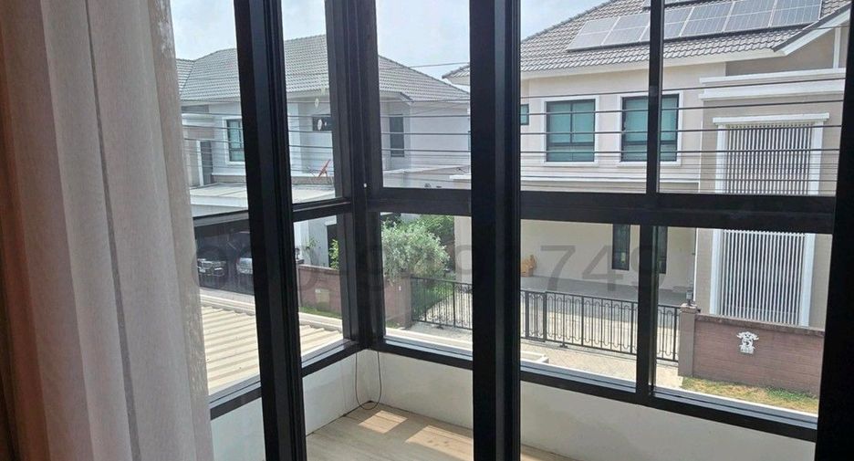 For rent 3 bedrooms house in Sai Mai, Bangkok