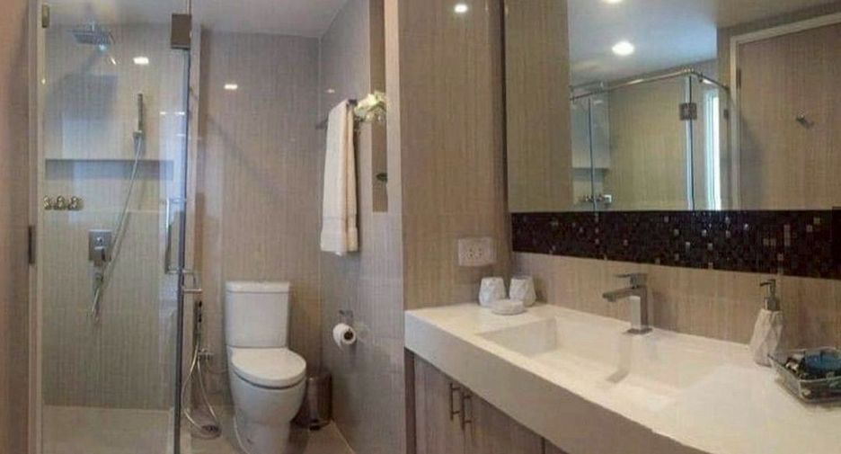For rent and for sale 1 bed condo in Watthana, Bangkok