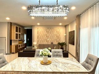 À louer et à vendre 4 chambres maison à Bang Phli, Samut Prakan